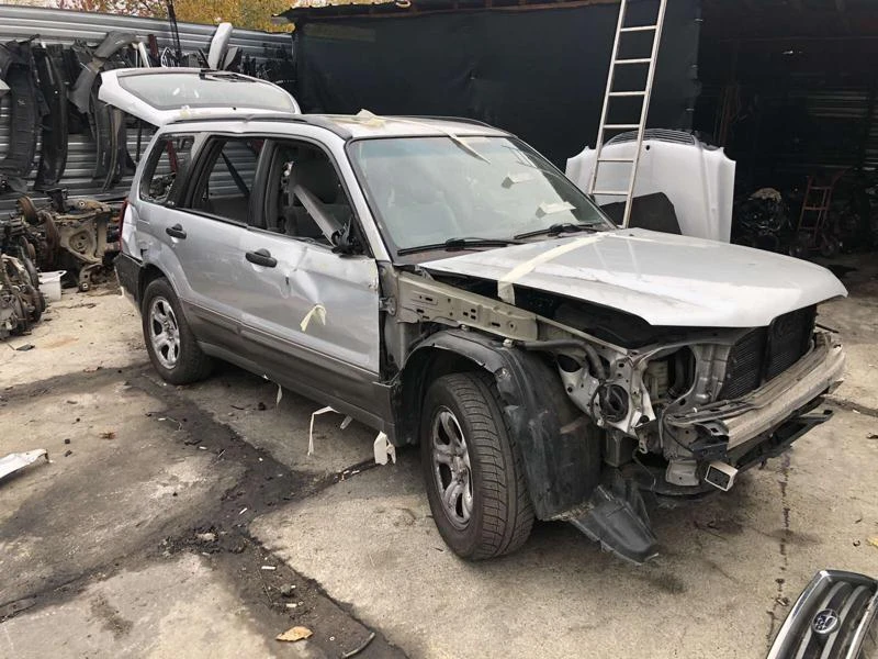 Subaru Forester 2.0 на части, снимка 5 - Автомобили и джипове - 30802035