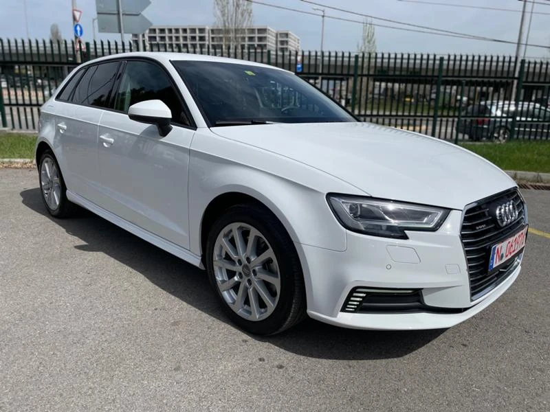 Audi A3 40 etron 2020, снимка 2 - Автомобили и джипове - 36427930