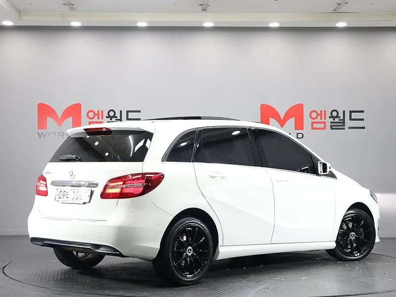 Mercedes-Benz B 200 2.0, снимка 4 - Автомобили и джипове - 54278414