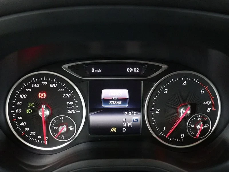 Mercedes-Benz B 200 2.0, снимка 6 - Автомобили и джипове - 54278414