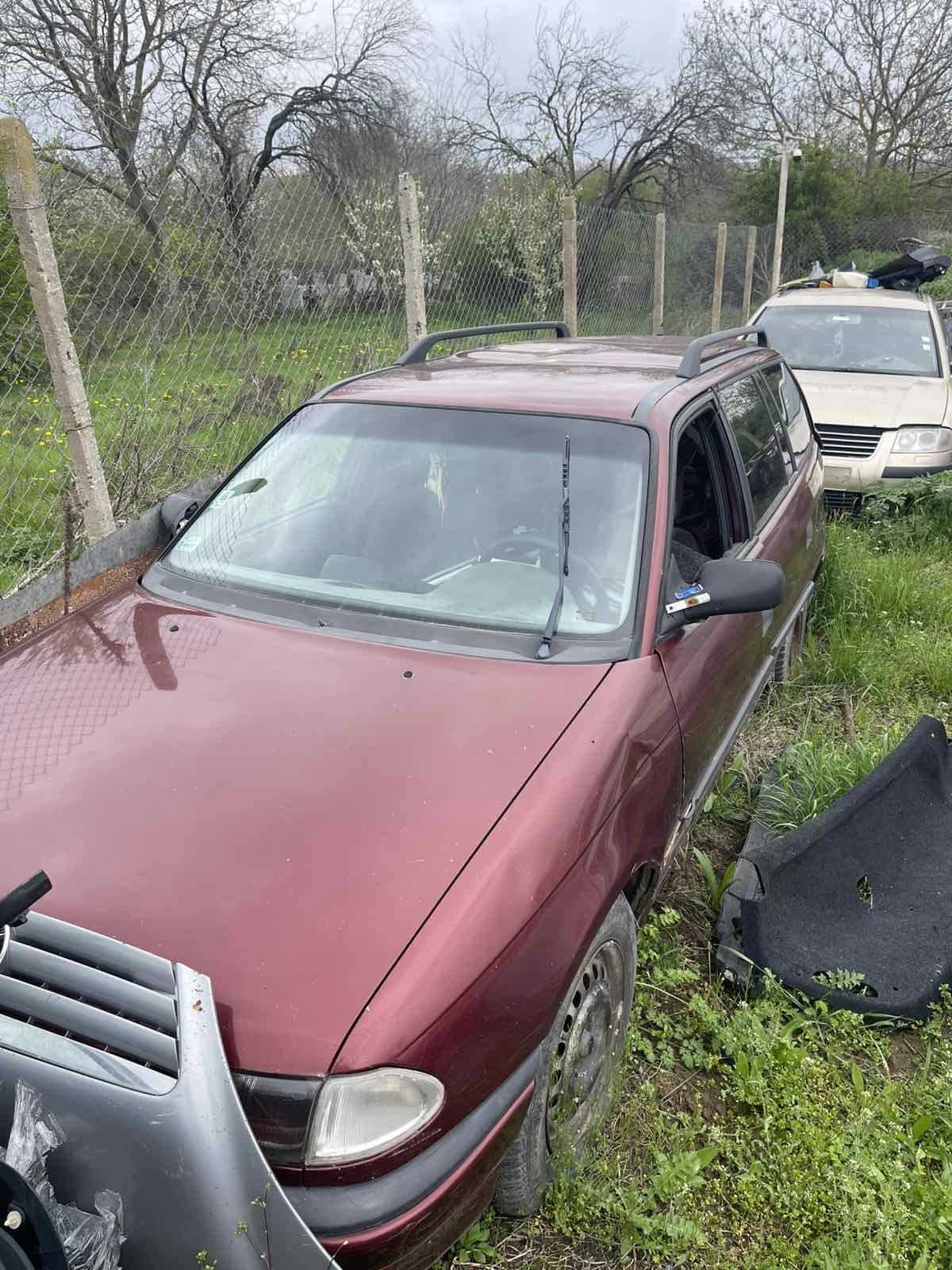 Opel Astra 1.6B, снимка 1