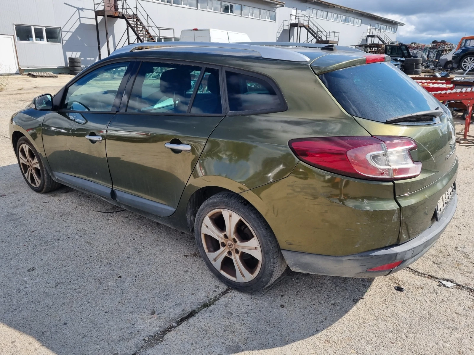 Renault Megane 1.5dci-110ks-2010god - изображение 6