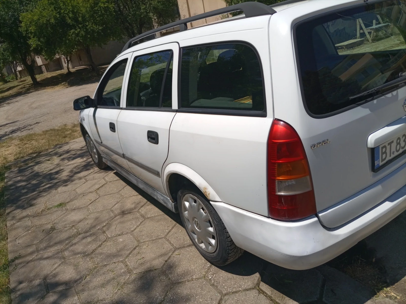 Opel Astra Комби 1, 2/68к.с. - изображение 6