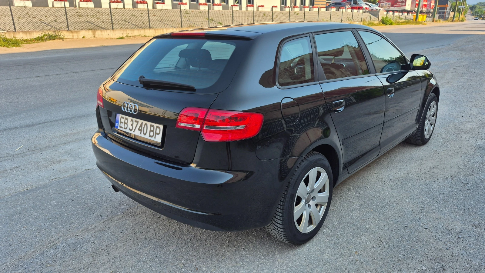 Audi A3 1.6i FACELIFT 165000км ОТЛИЧНА - изображение 8