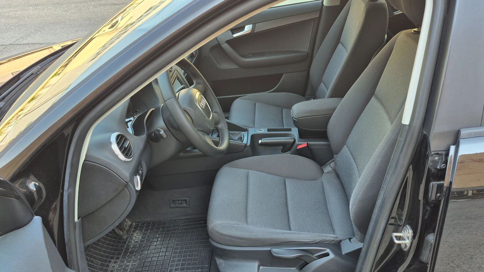 Audi A3 1.6i FACELIFT 165000км ОТЛИЧНА - изображение 9