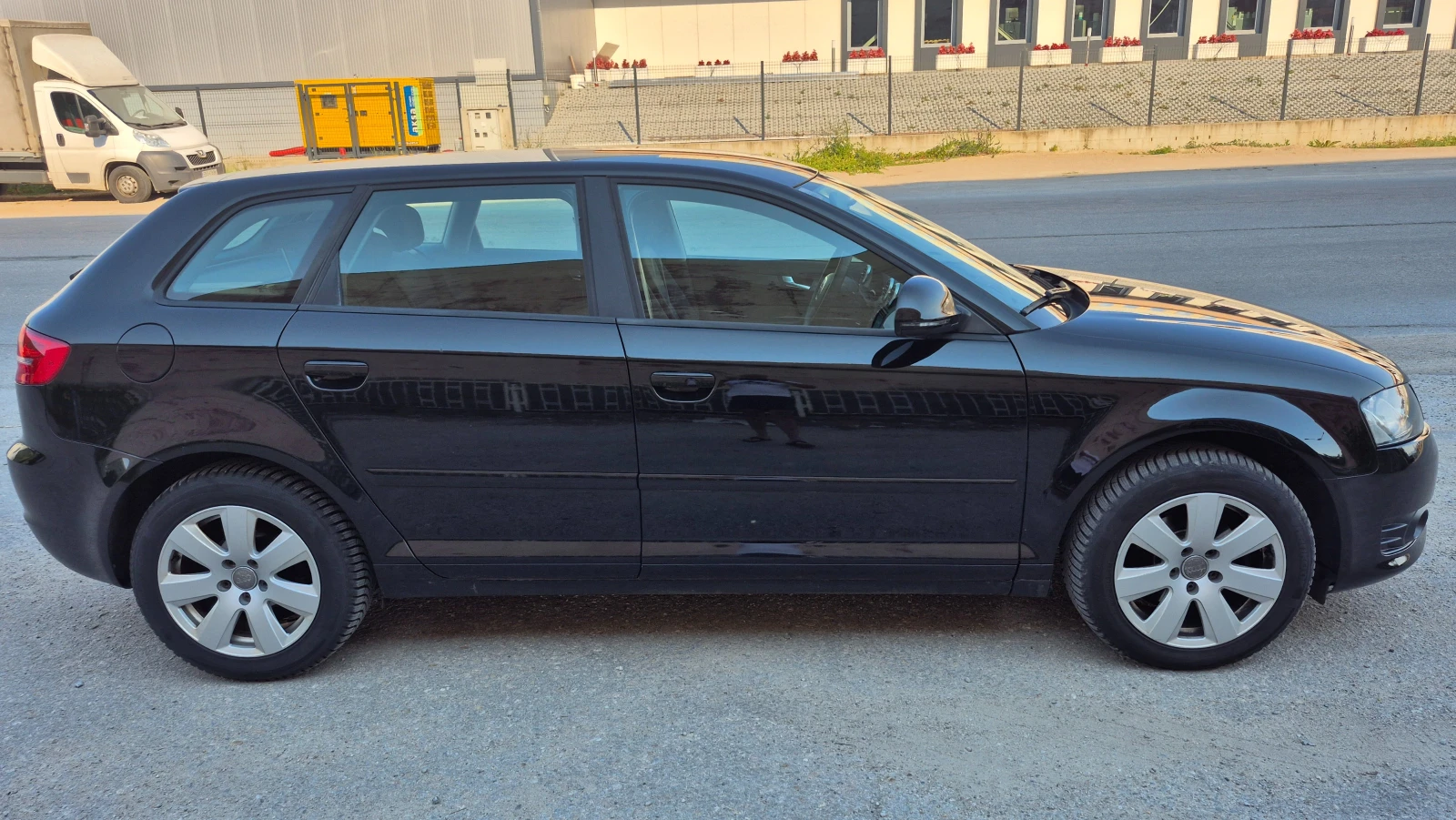 Audi A3 1.6i FACELIFT 165000км ОТЛИЧНА - изображение 4