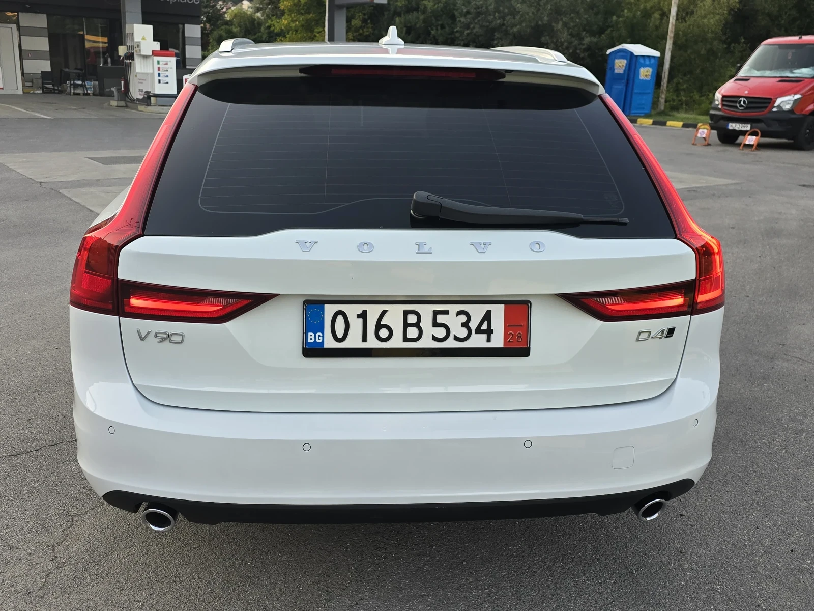 Volvo V90 Колата е в Топ състояние full екстри - изображение 7