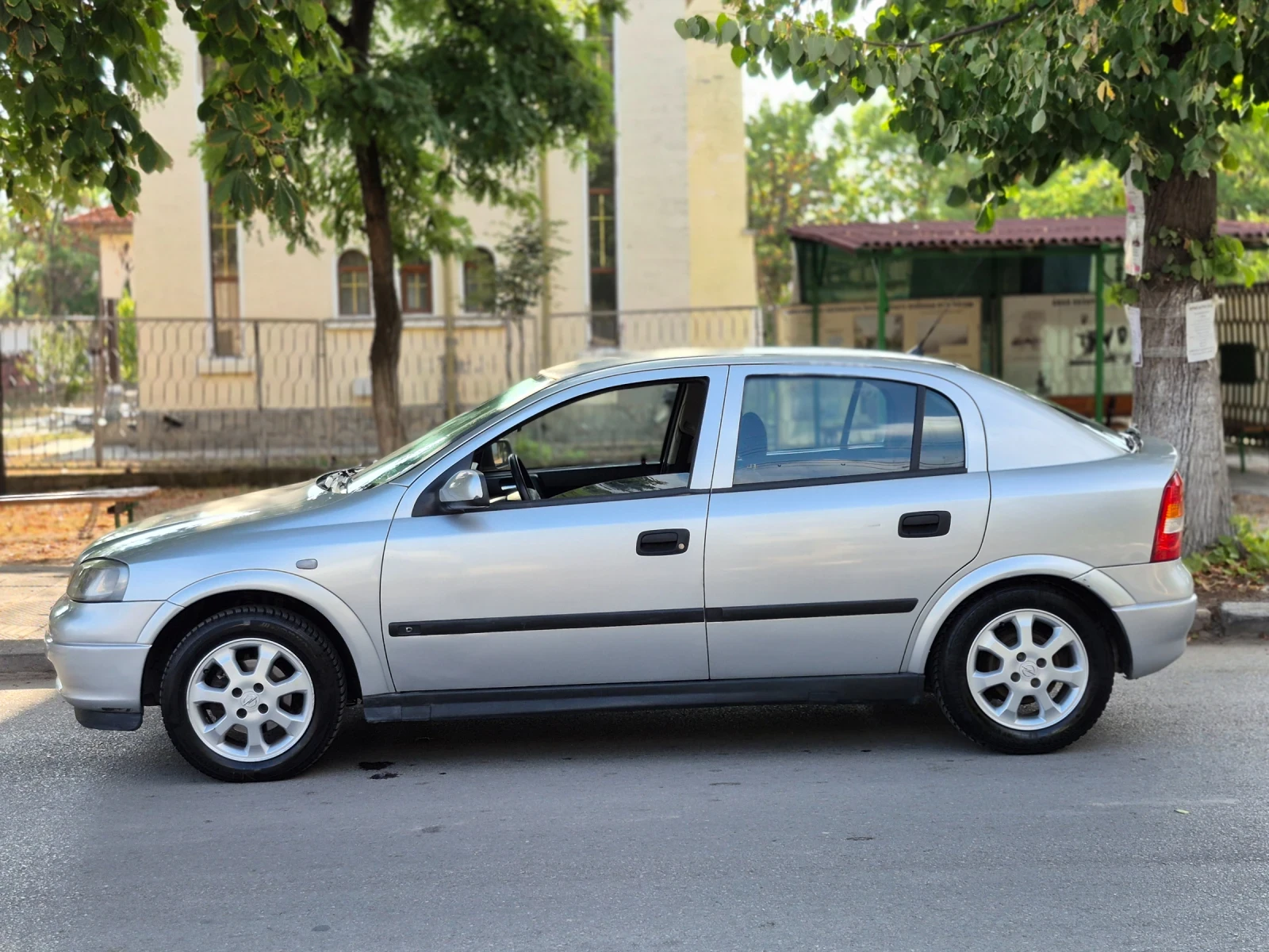 Opel Astra 1.6 16v  Бензин/Клима * *  - изображение 6