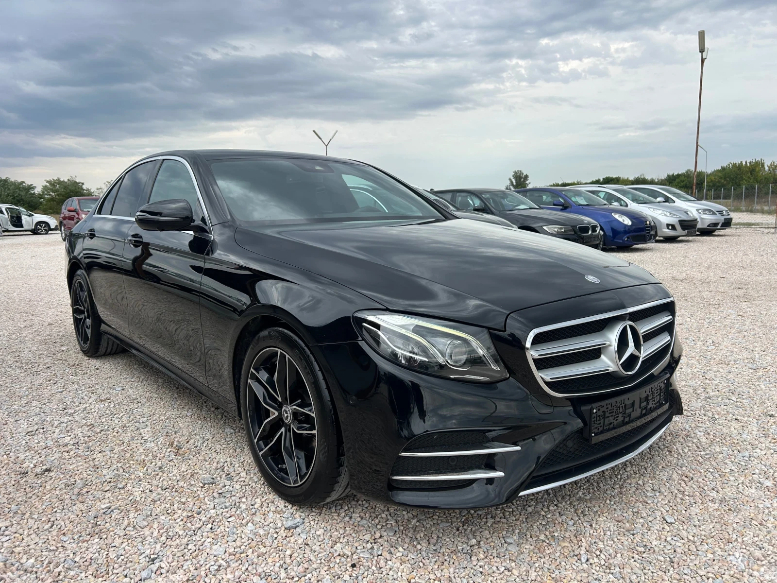 Mercedes-Benz E 220 * AMG* Digital* Blind* Spot* 360* BURMASTER*  - изображение 2