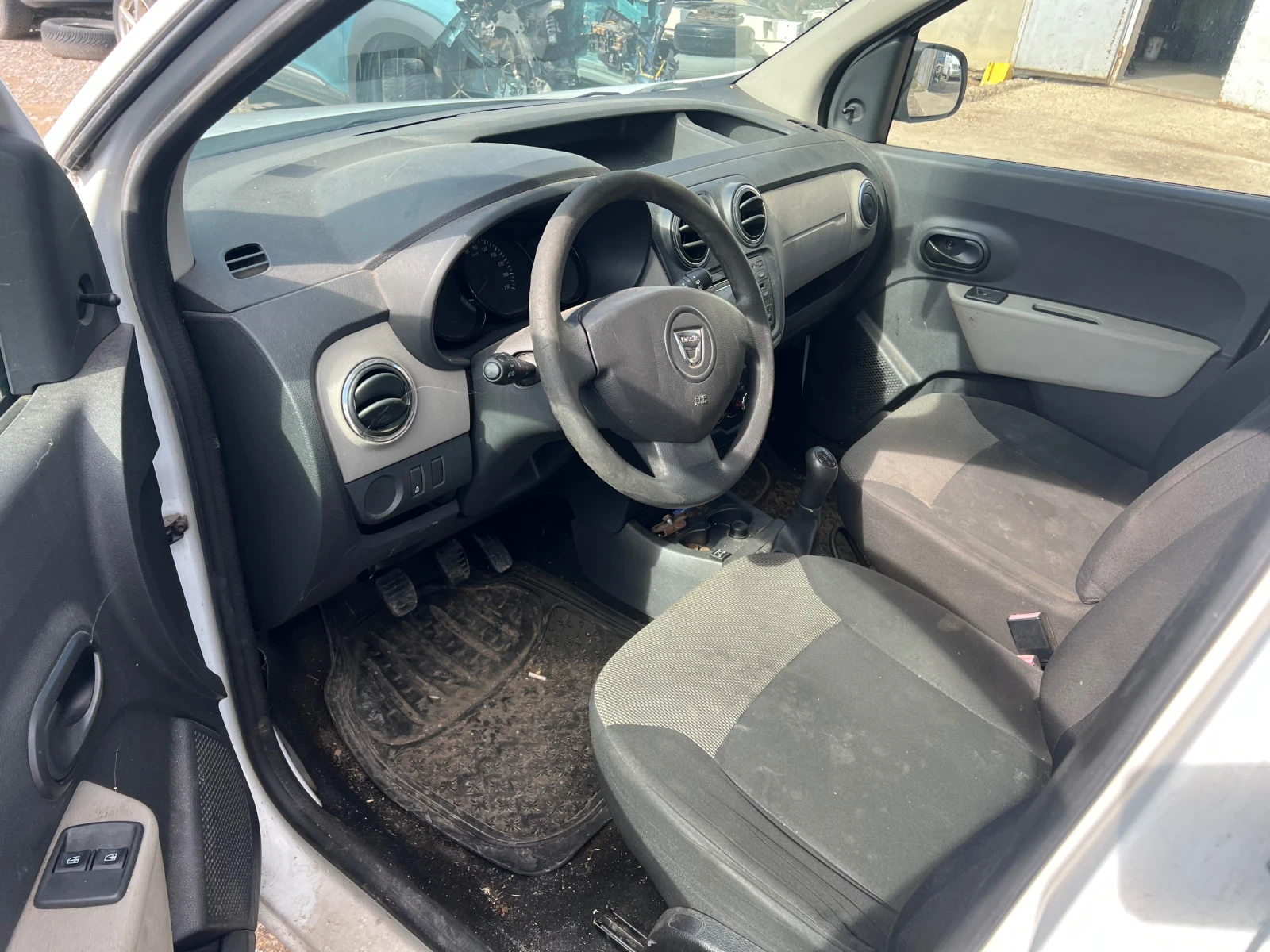 Dacia Dokker 1.6 i  - изображение 8