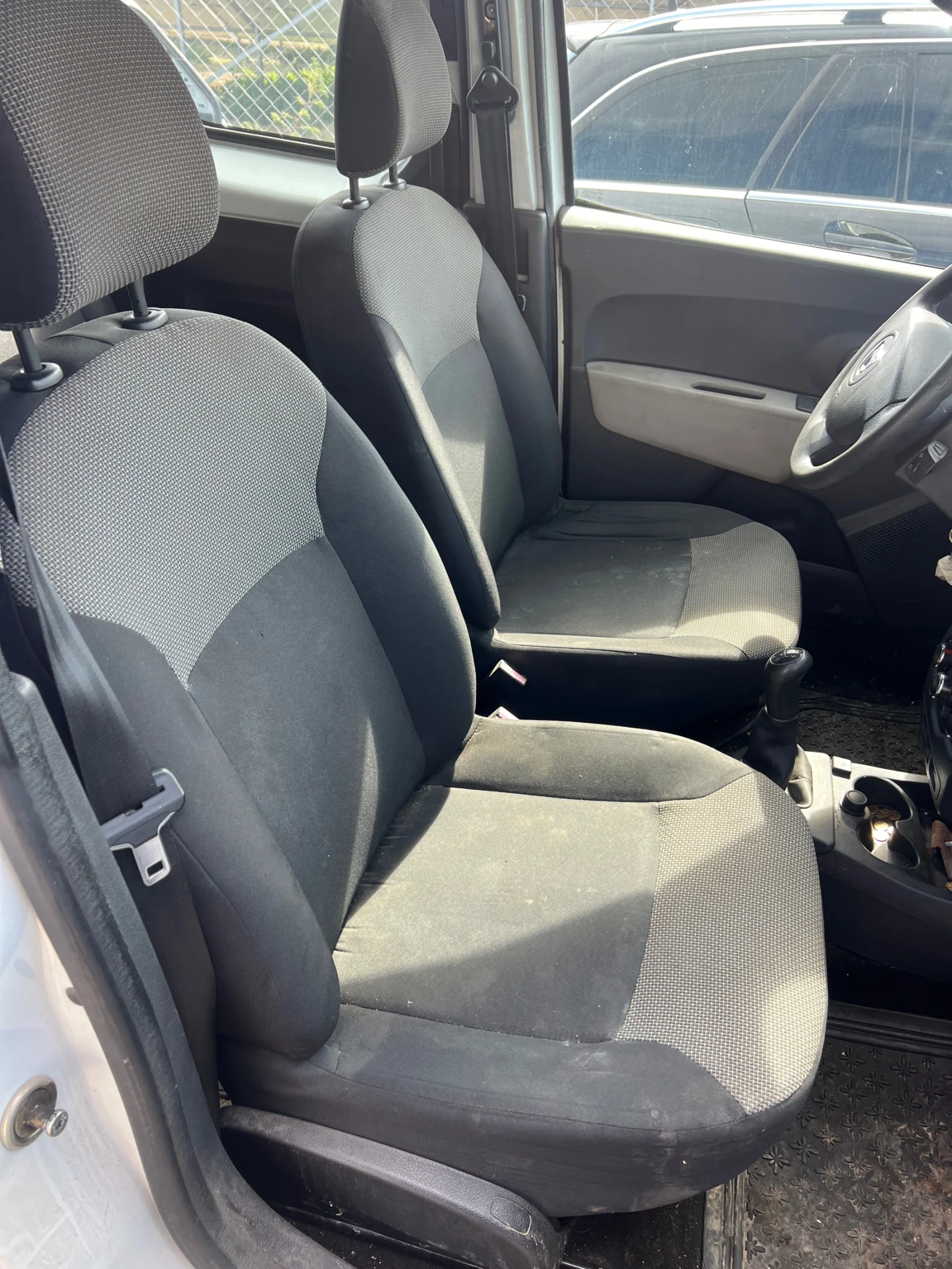 Dacia Dokker 1.6 i  - изображение 6