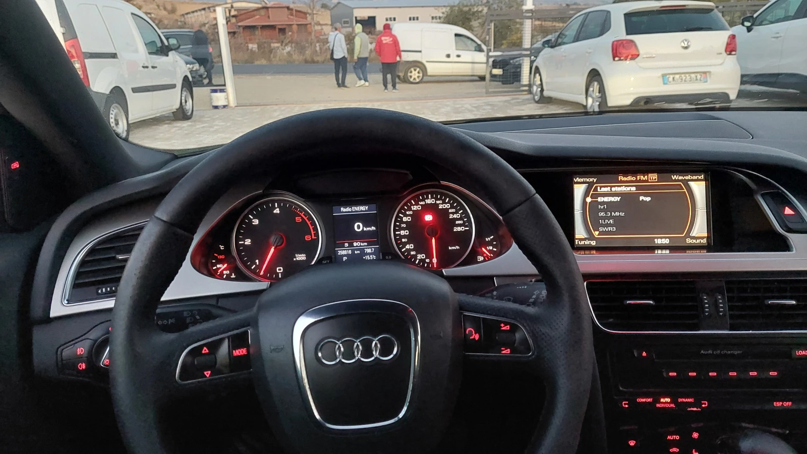 Audi A4 3.0 tdi 239 hp DISTRONIC | Mobile.bg   13