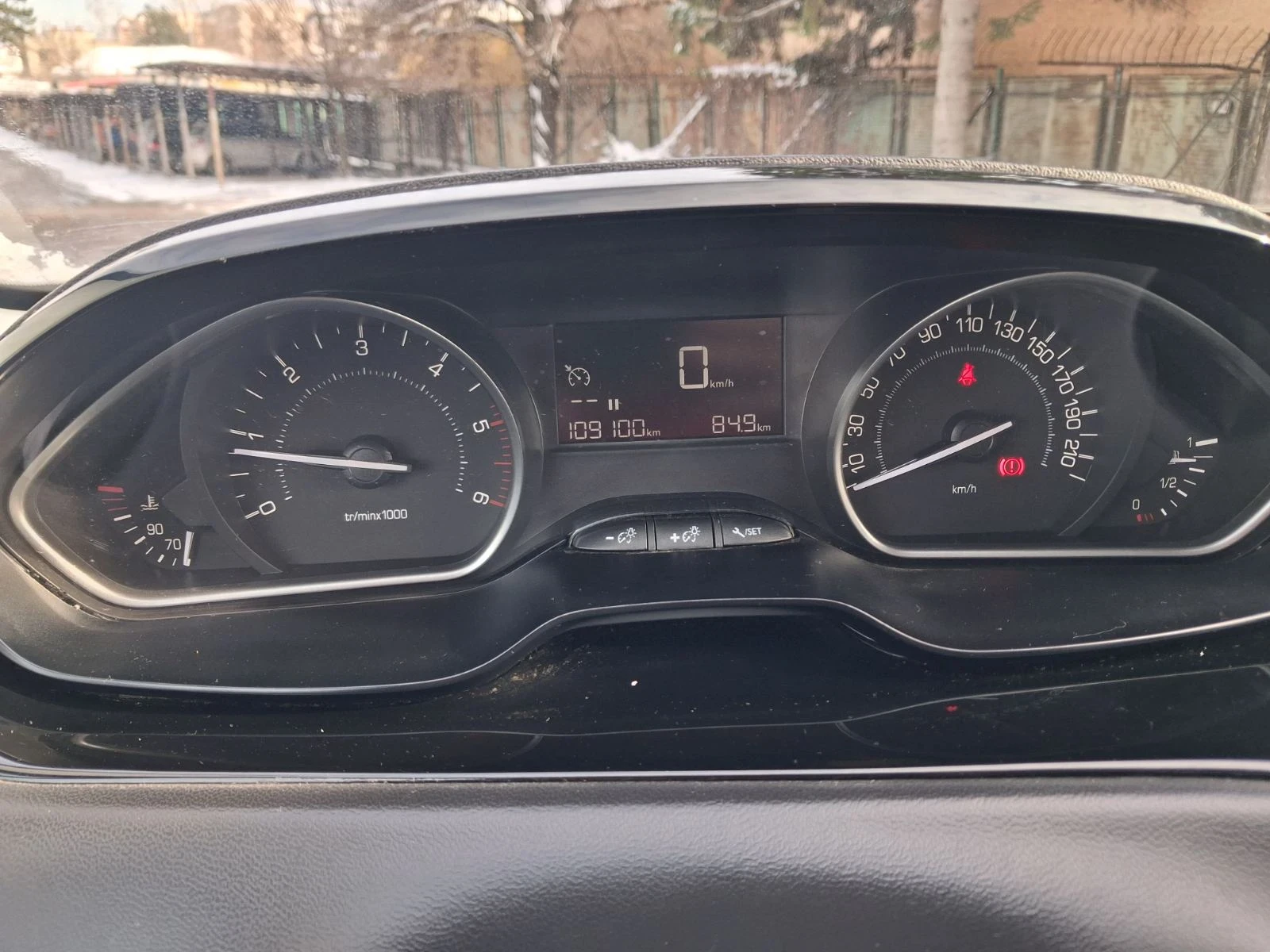 Peugeot 208 1.5 HDI euro 6.2 | Mobile.bg � ����������� 12