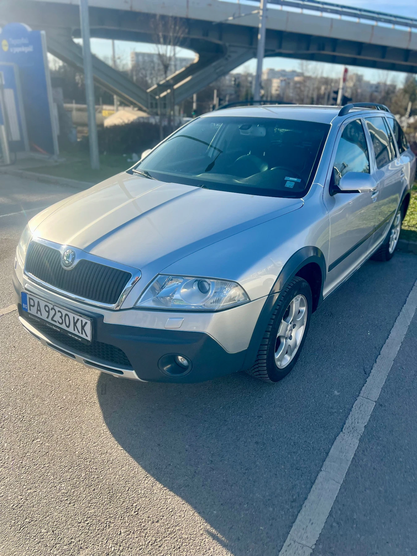 Skoda Octavia Scout 4x4 | FULL, снимка 2 - Автомобили и джипове - 53612823
