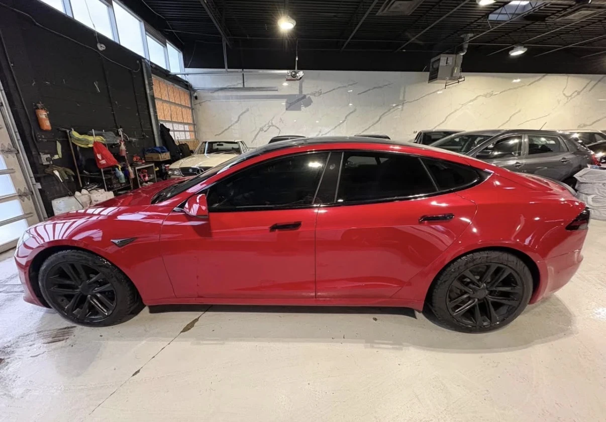 Tesla Model S Plaid | AWD | Без Инциденти | Един собственик |  - изображение 3