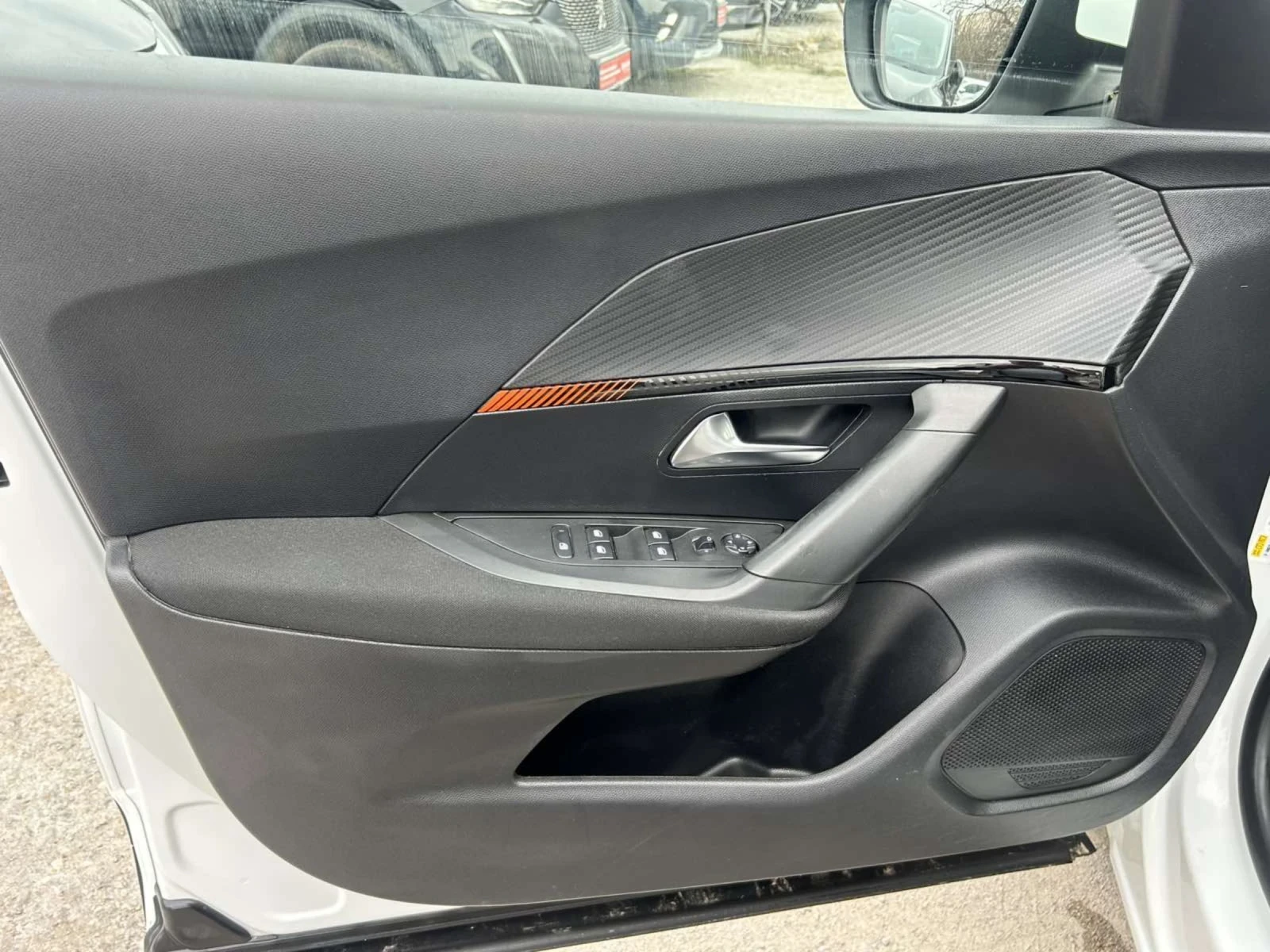 Peugeot 2008 1.5 HDI 110 * NAVI * ACC *  - изображение 7