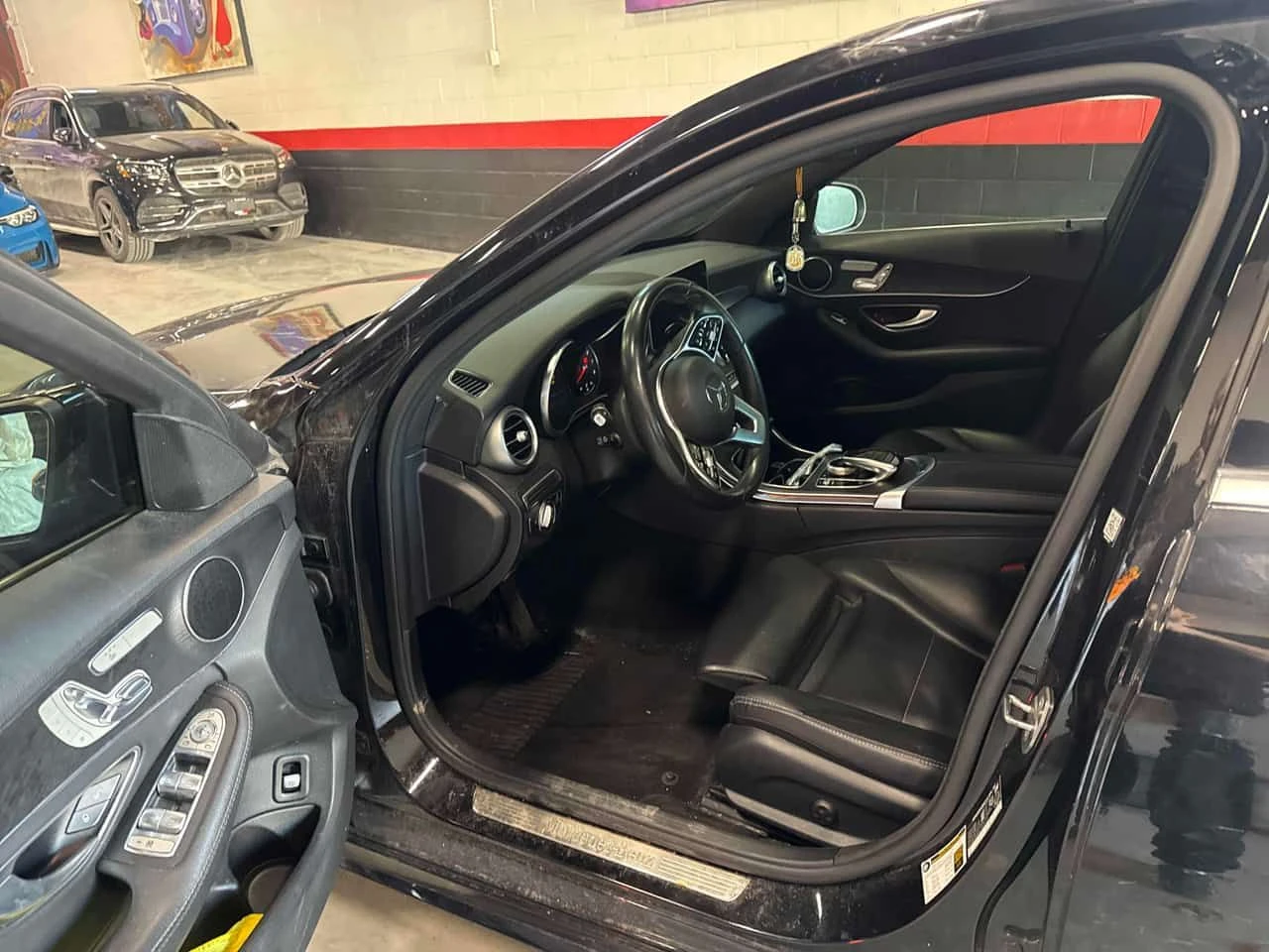 Mercedes-Benz C 300 * CARFAX * ПАНОРАМА * KEYLESS * ПОДГРЕВИ, снимка 5 - Автомобили и джипове - 53821495