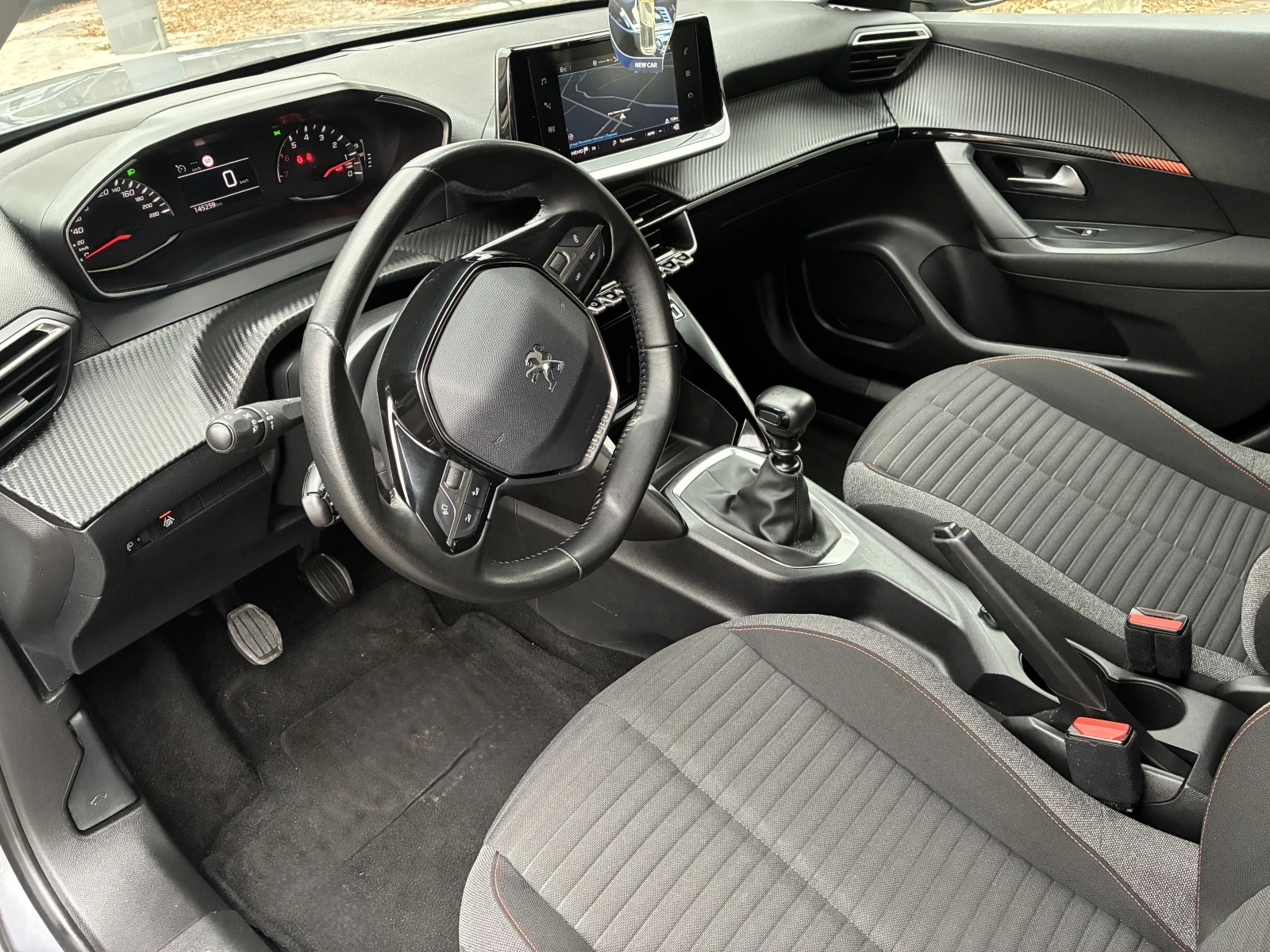 Peugeot 2008 1.5 BlueHDi - BVM6, снимка 11 - Автомобили и джипове - 53976337