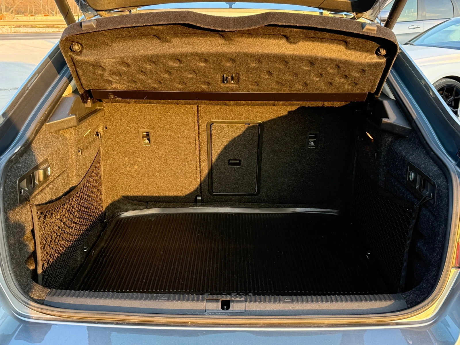 Skoda Superb 2.0D* 2020г* 4X4* LAURIN KLEMENT* 122.000KM* Серви, снимка 11 - Автомобили и джипове - 53978736