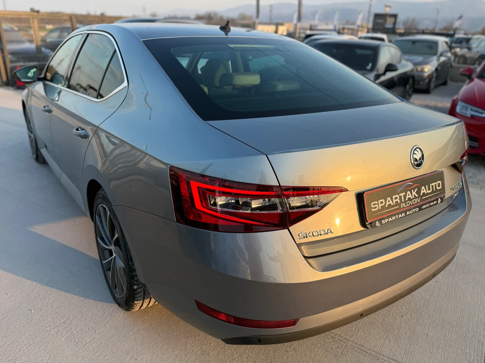Skoda Superb 2.0D* 2020г* 4X4* LAURIN KLEMENT* 122.000KM* Серви, снимка 6 - Автомобили и джипове - 53978736