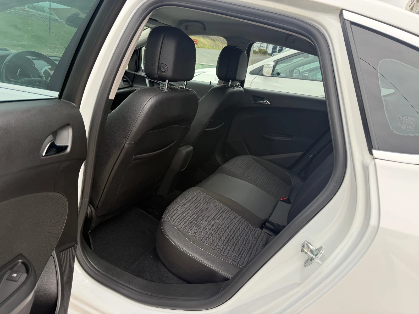 Opel Astra 1.6CDTi, 136k, ����6 | Mobile.bg � ����������� 14