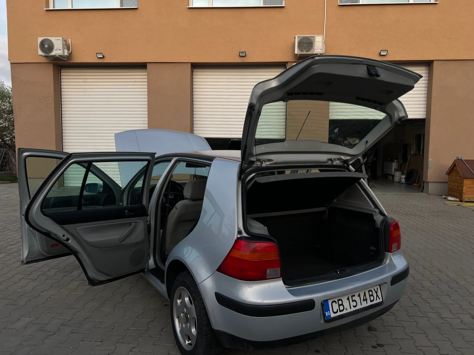 VW Golf, снимка 16 - Автомобили и джипове - 54221095