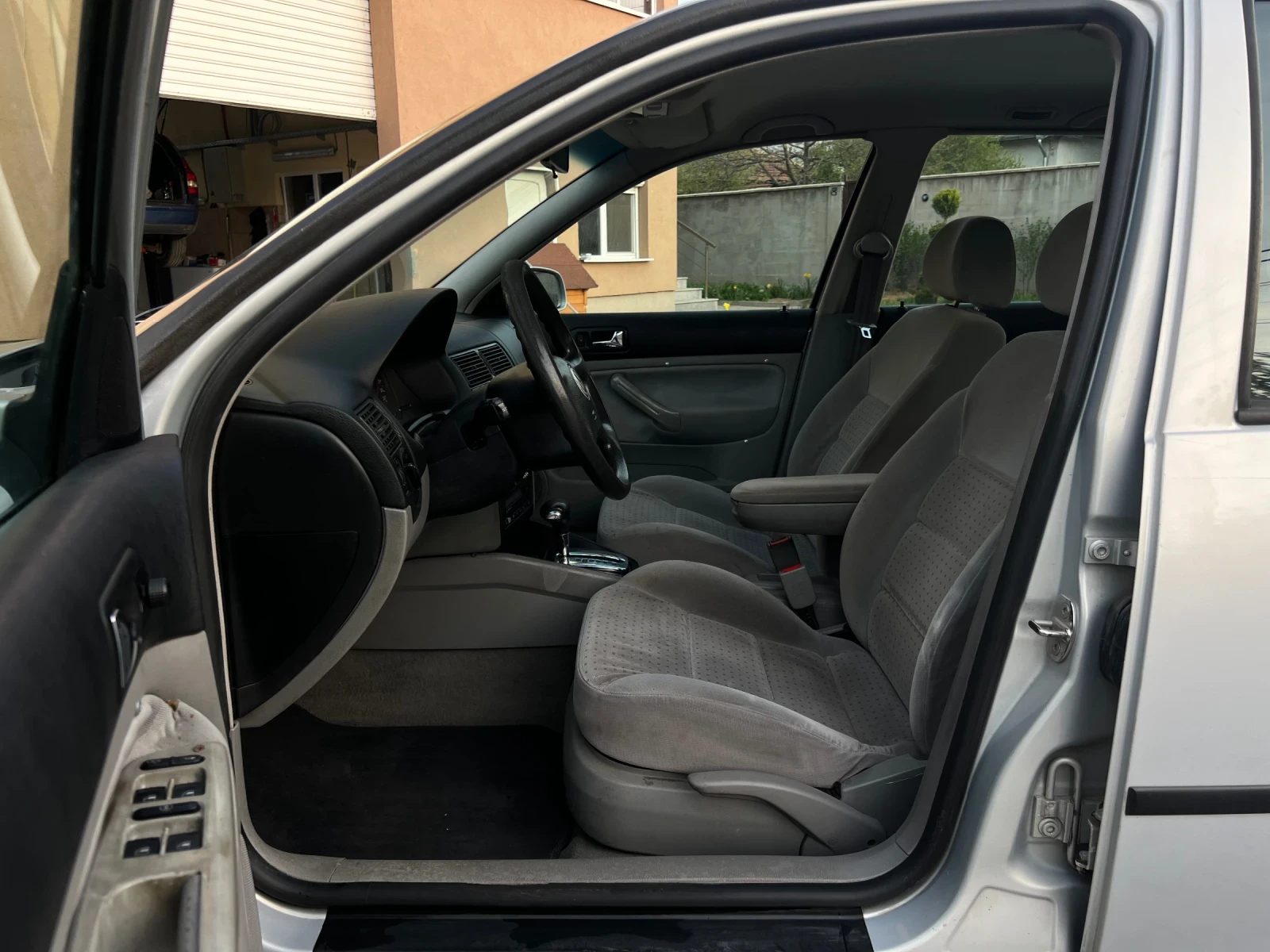 VW Golf, снимка 12 - Автомобили и джипове - 54221095