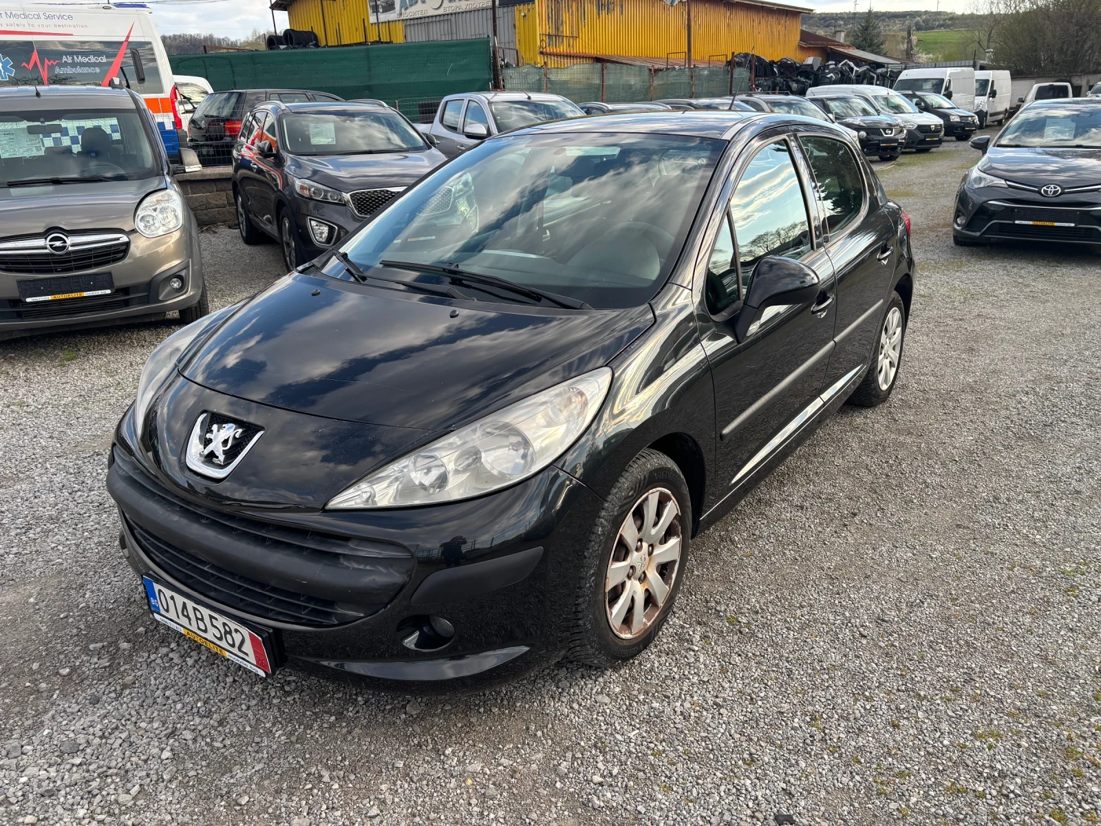 Peugeot 207 1.4 HDI, снимка 4 - Автомобили и джипове - 54296088
