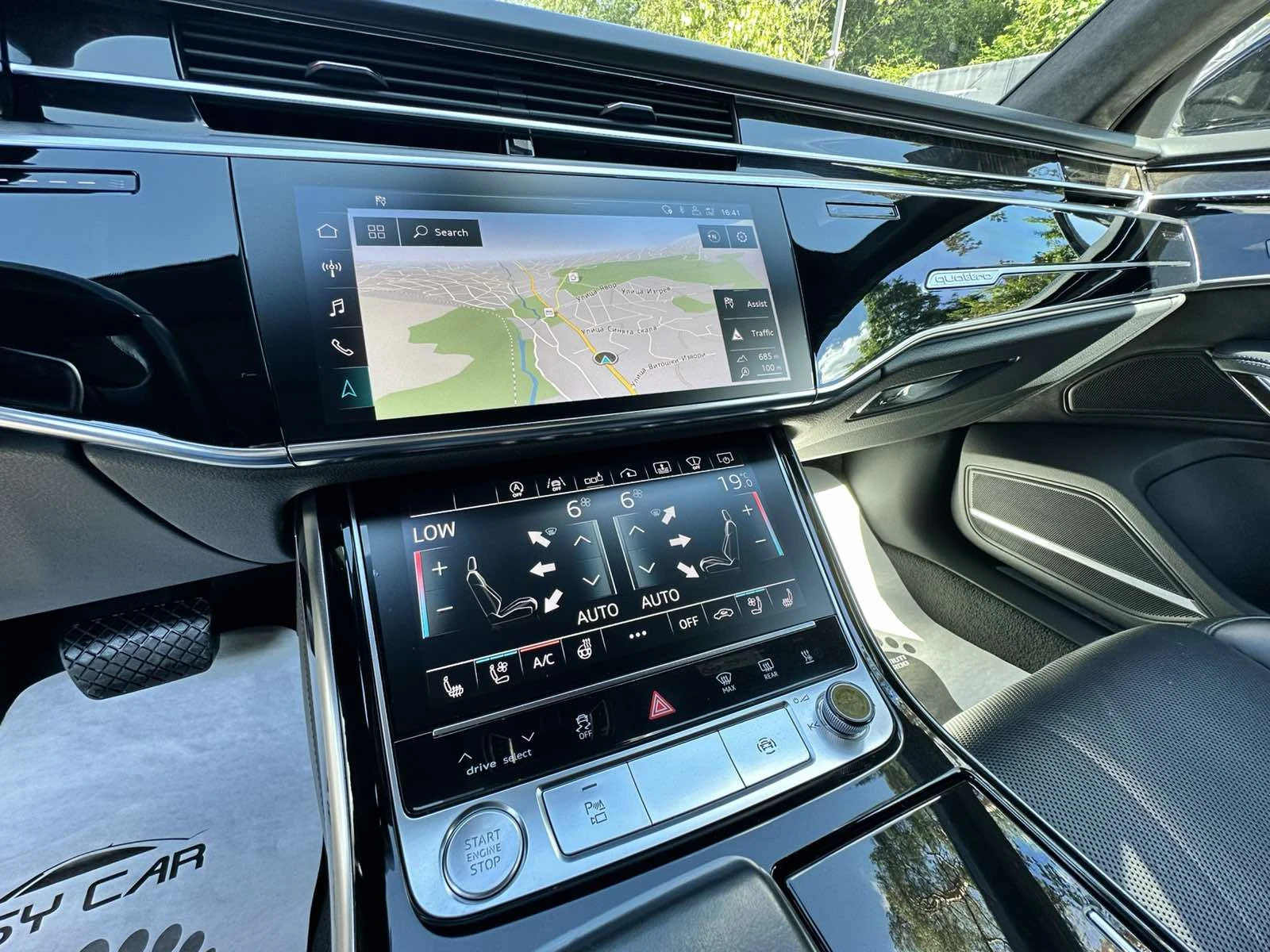 Audi A8 55 TFSI / PANO/ CAMERA /B&O/, снимка 8 - Автомобили и джипове - 54713338