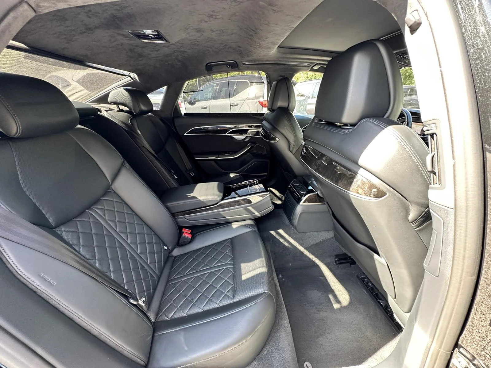 Audi A8 55 TFSI / PANO/ CAMERA /B&O/, снимка 15 - Автомобили и джипове - 54713338