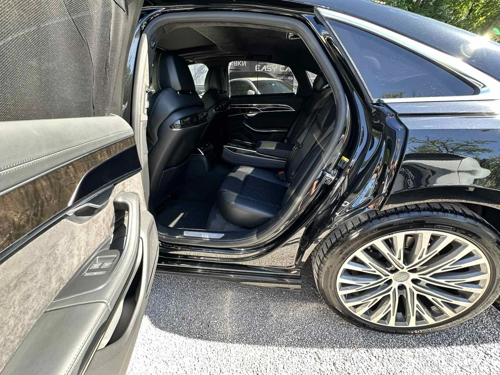Audi A8 55 TFSI / PANO/ CAMERA /B&O/, снимка 14 - Автомобили и джипове - 54713338