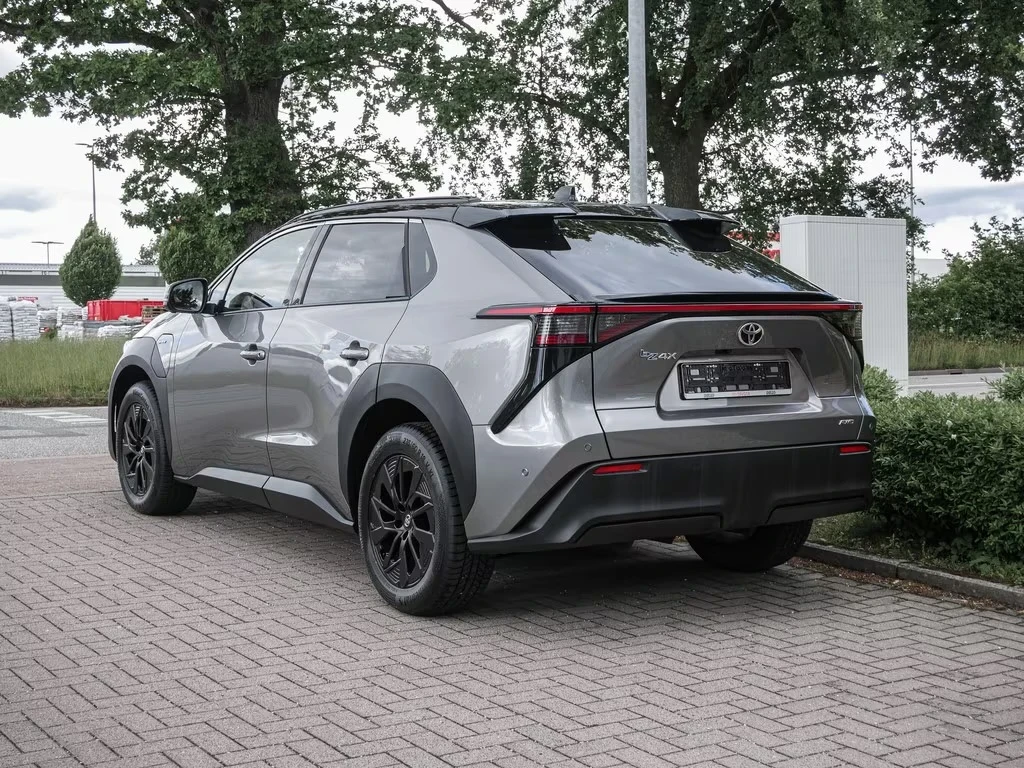 Toyota bZ4X AWD Leuge 360 JBL Winter Pack + Pano ACC | Mobile.bg � ����������� 4