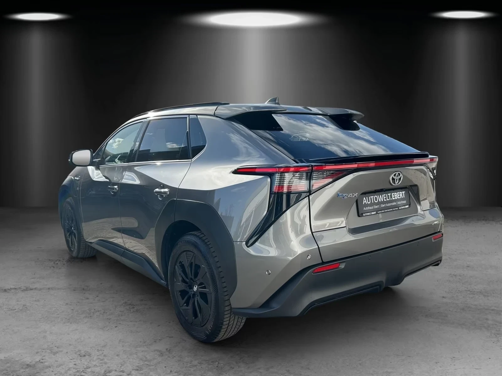 Toyota bZ4X AWD 360 JBL Winter Pack + , снимка 6 - Автомобили и джипове - 54767248