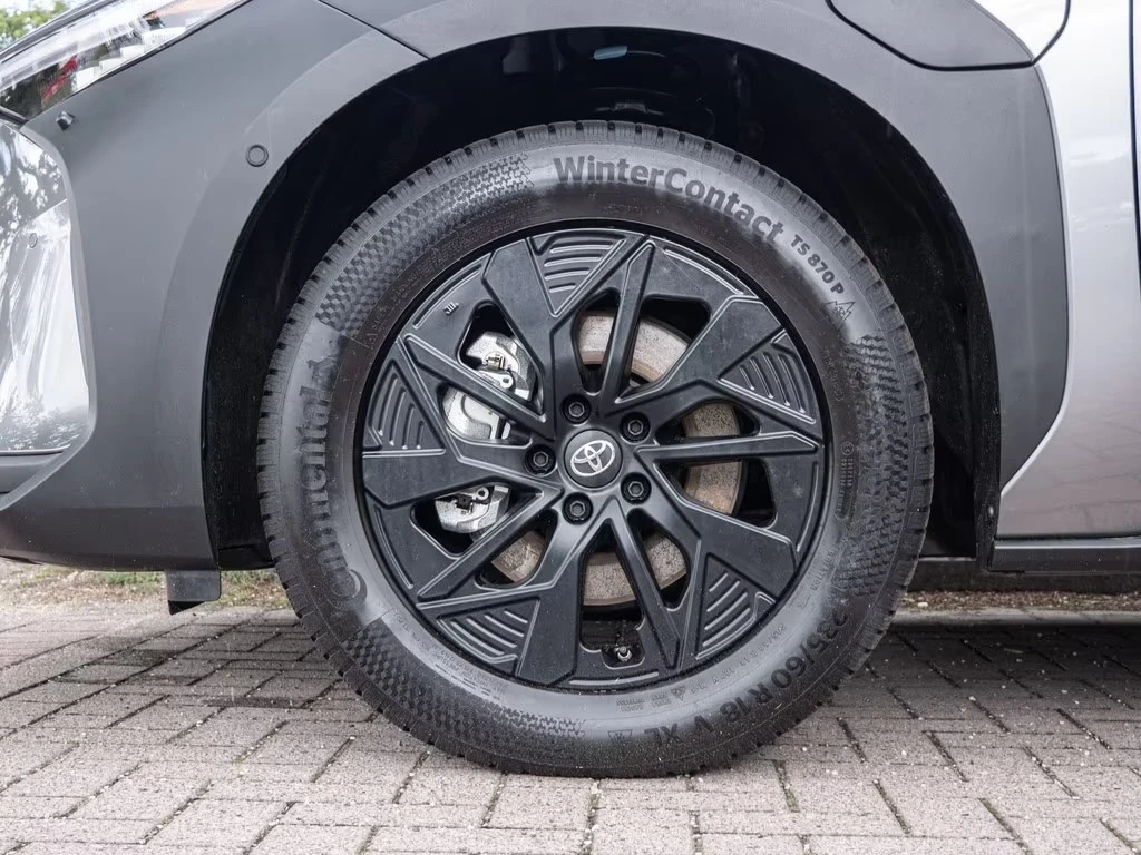 Toyota bZ4X AWD Leuge 360 JBL Winter Pack + Pano ACC | Mobile.bg � ����������� 6