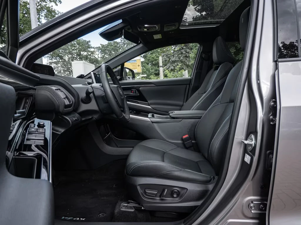 Toyota bZ4X AWD Leuge 360 JBL Winter Pack + Pano ACC | Mobile.bg � ����������� 7