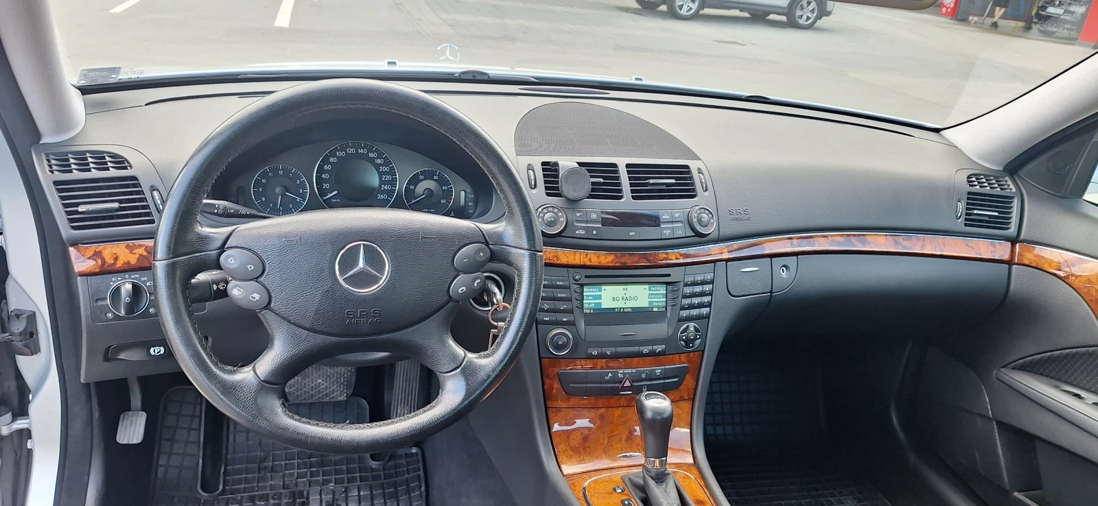 Mercedes-Benz E 220 Е220, снимка 11 - Автомобили и джипове - 55247036