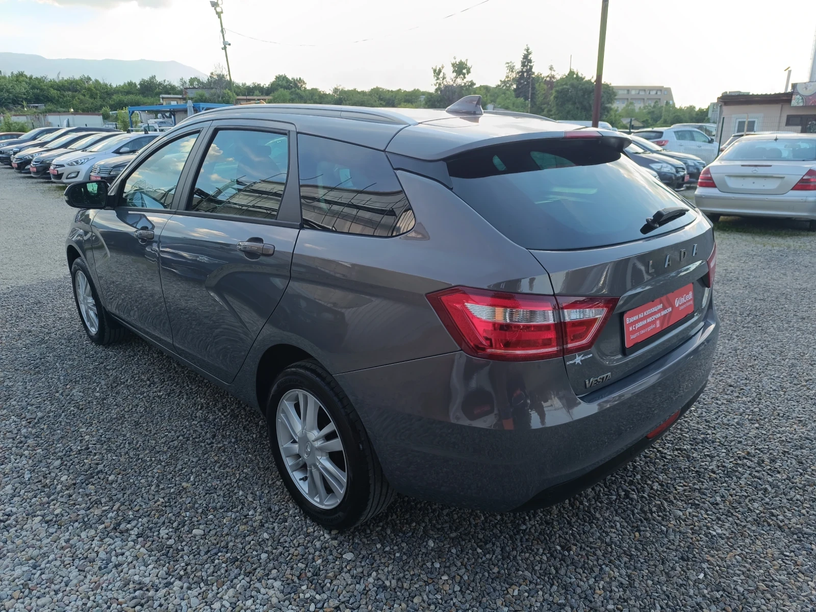 Lada Vesta 1.6i 16v * Навигация * Камера * Климатроник, снимка 3 - Автомобили и джипове - 54986357