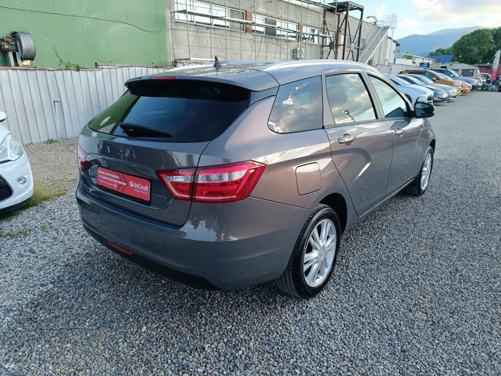 Lada Vesta 1.6i 16v * Навигация * Камера * Климатроник, снимка 5 - Автомобили и джипове - 54986357