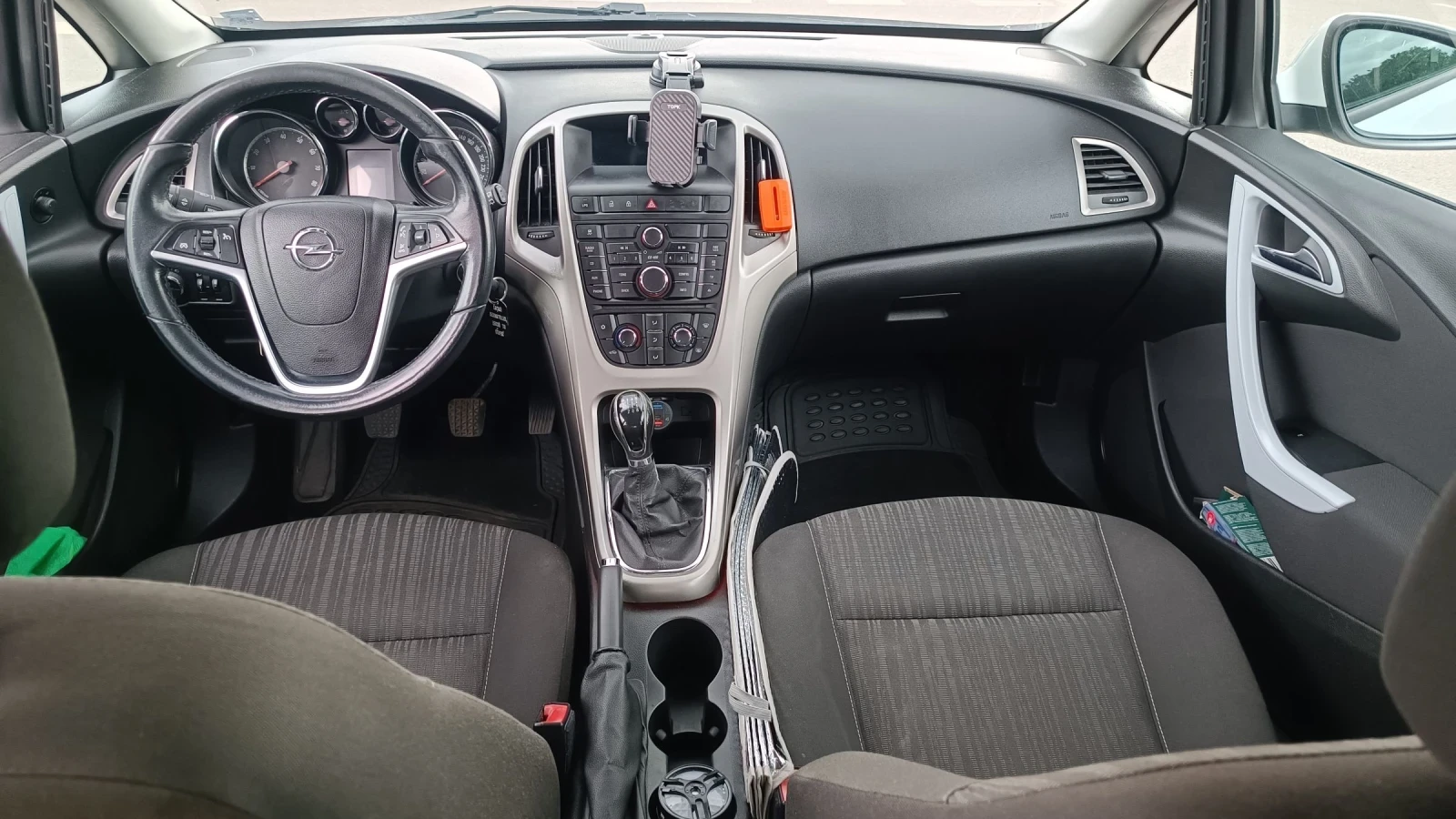 Opel Astra, снимка 8 - Автомобили и джипове - 55385699