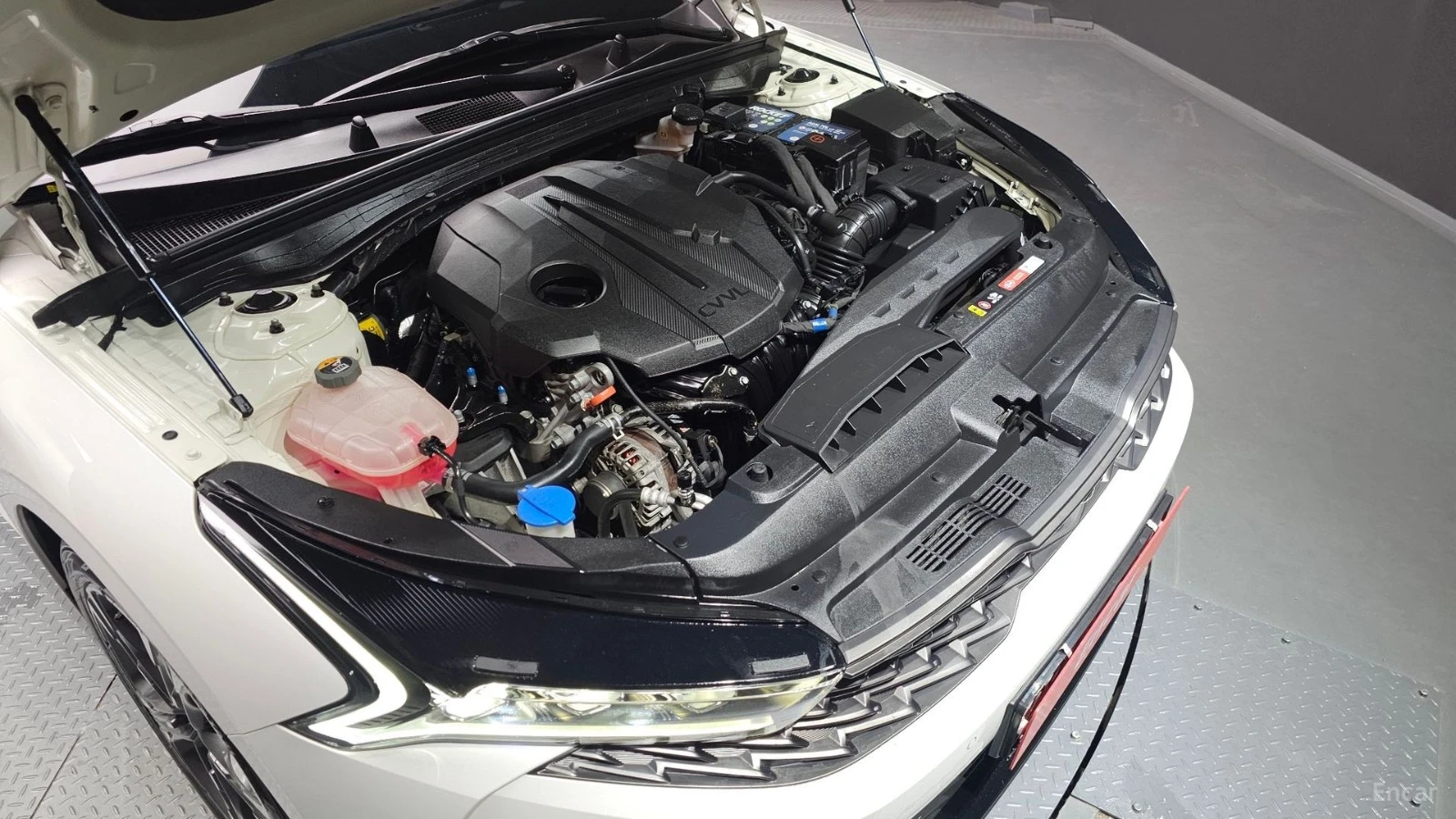 Kia K5 2.0* NOBLESSE* КОЖА* ПОДГРЕВ* ОБДУХВАНЕ* 360* , снимка 5 - Автомобили и джипове - 55680532
