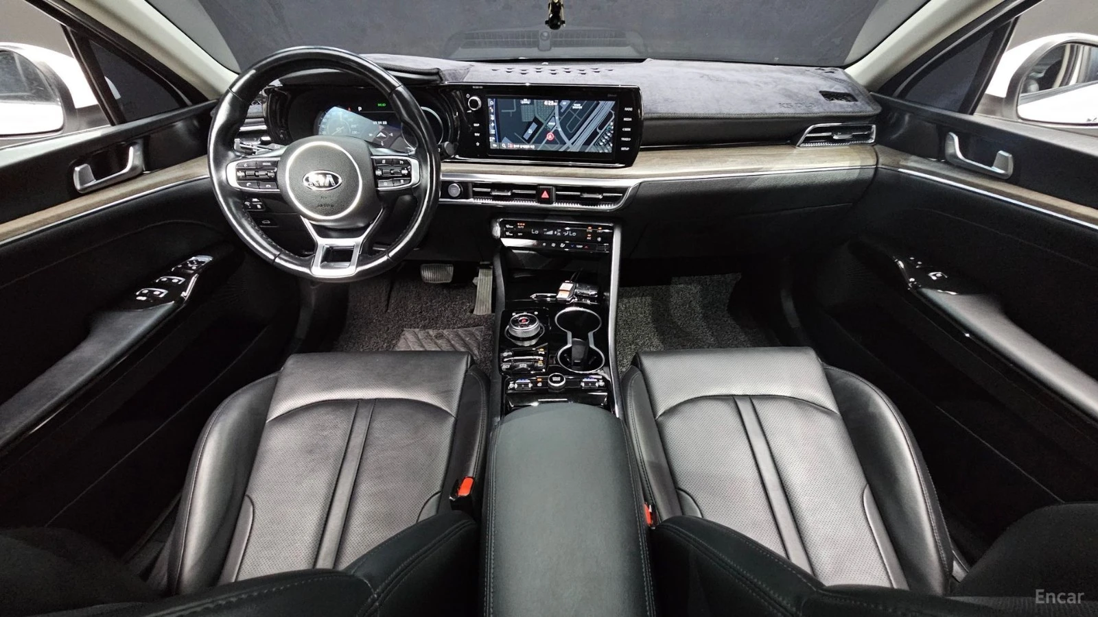 Kia K5 2.0* NOBLESSE* КОЖА* ПОДГРЕВ* ОБДУХВАНЕ* 360* , снимка 6 - Автомобили и джипове - 55680532