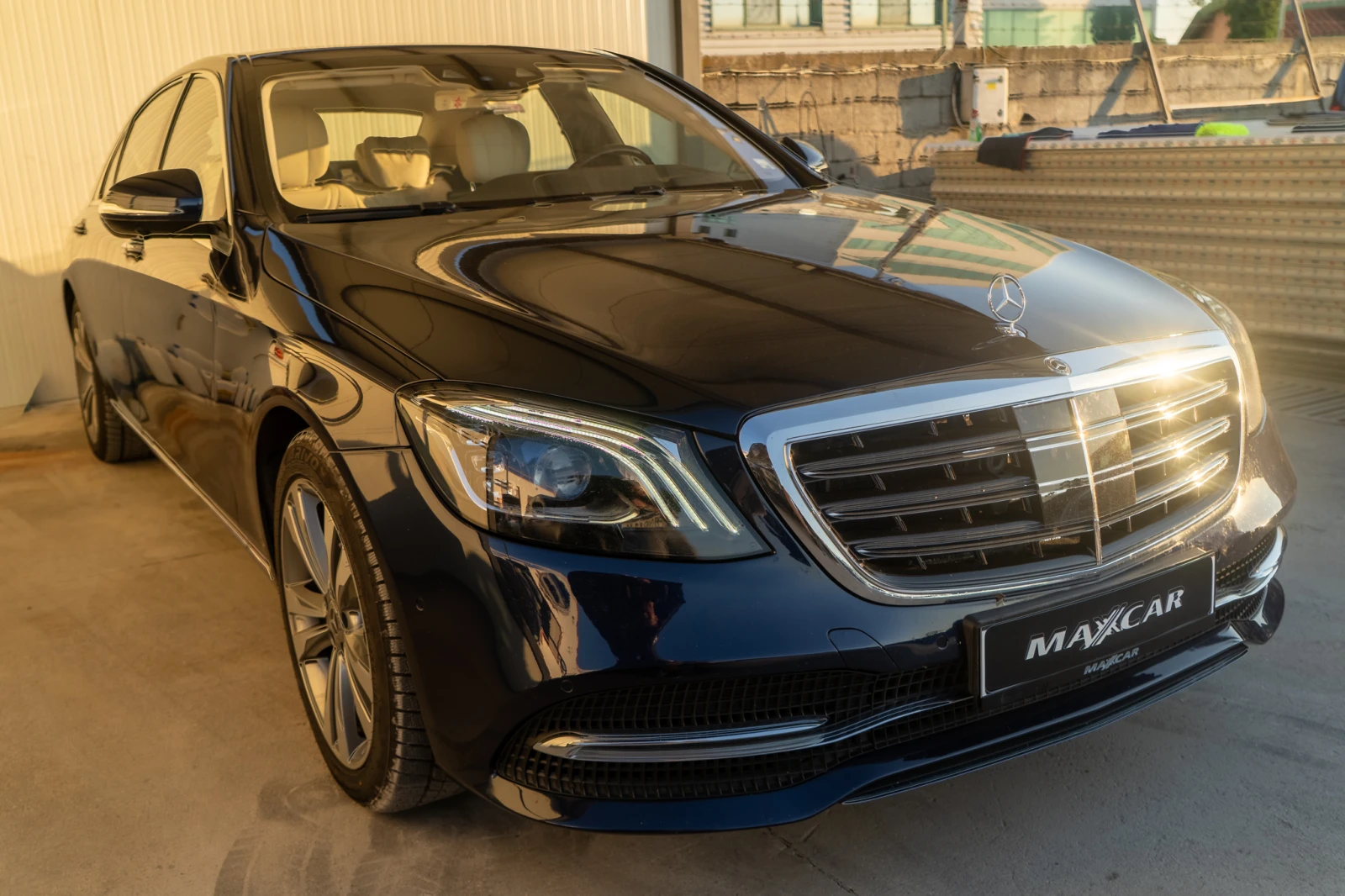 Mercedes-Benz S 560 W222 = ГАРАЖНА = ИСТОРИЯ = FULL MAX = TOP = ЛИЗИНГ, снимка 3 - Автомобили и джипове - 55696230