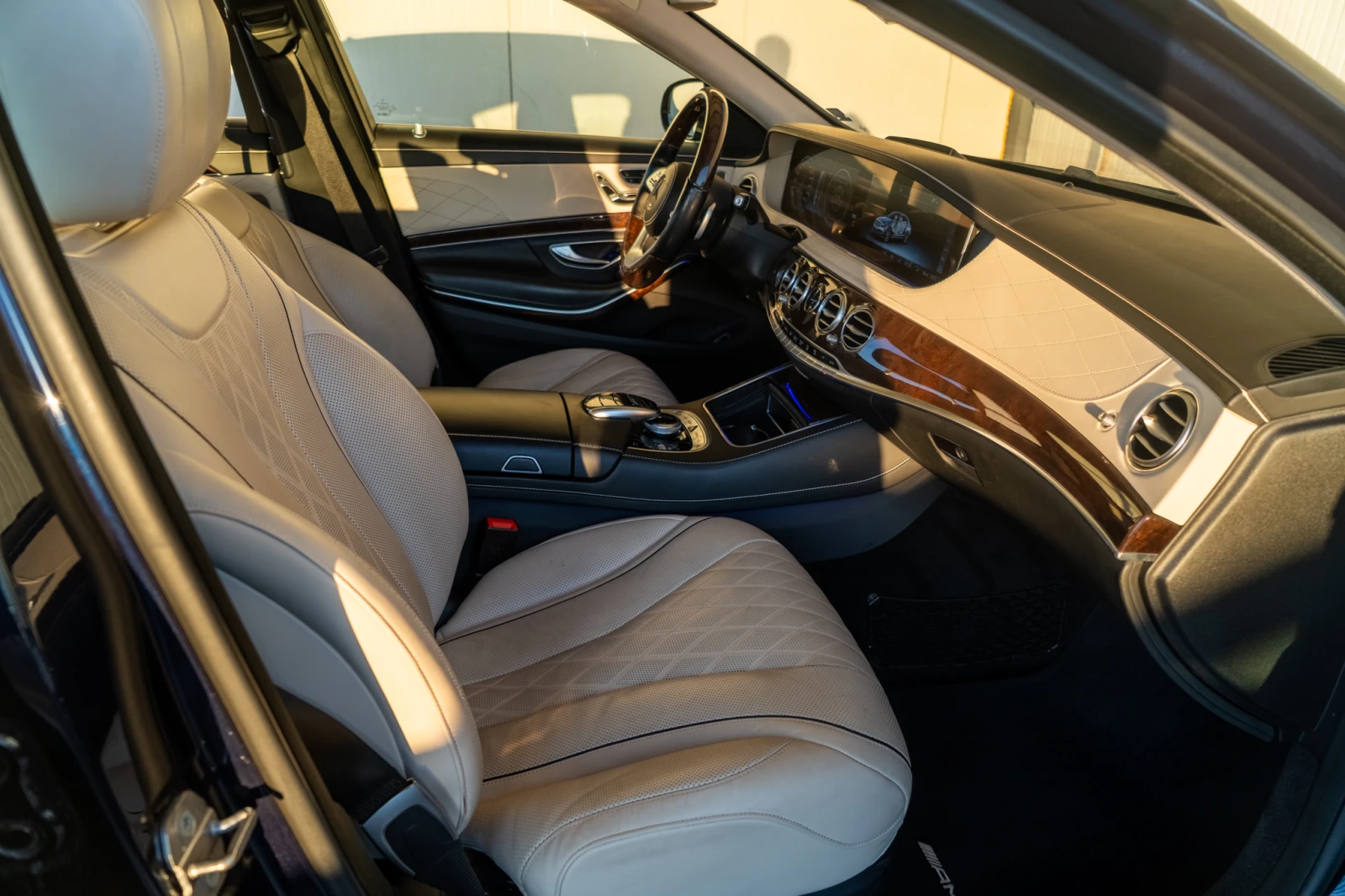 Mercedes-Benz S 560 W222 = ГАРАЖНА = ИСТОРИЯ = FULL MAX = TOP = ЛИЗИНГ, снимка 11 - Автомобили и джипове - 55696230