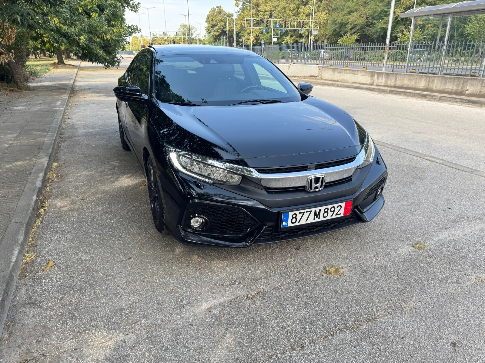 Honda Civic 1.5turbo/prestige, снимка 4 - Автомобили и джипове - 55968747