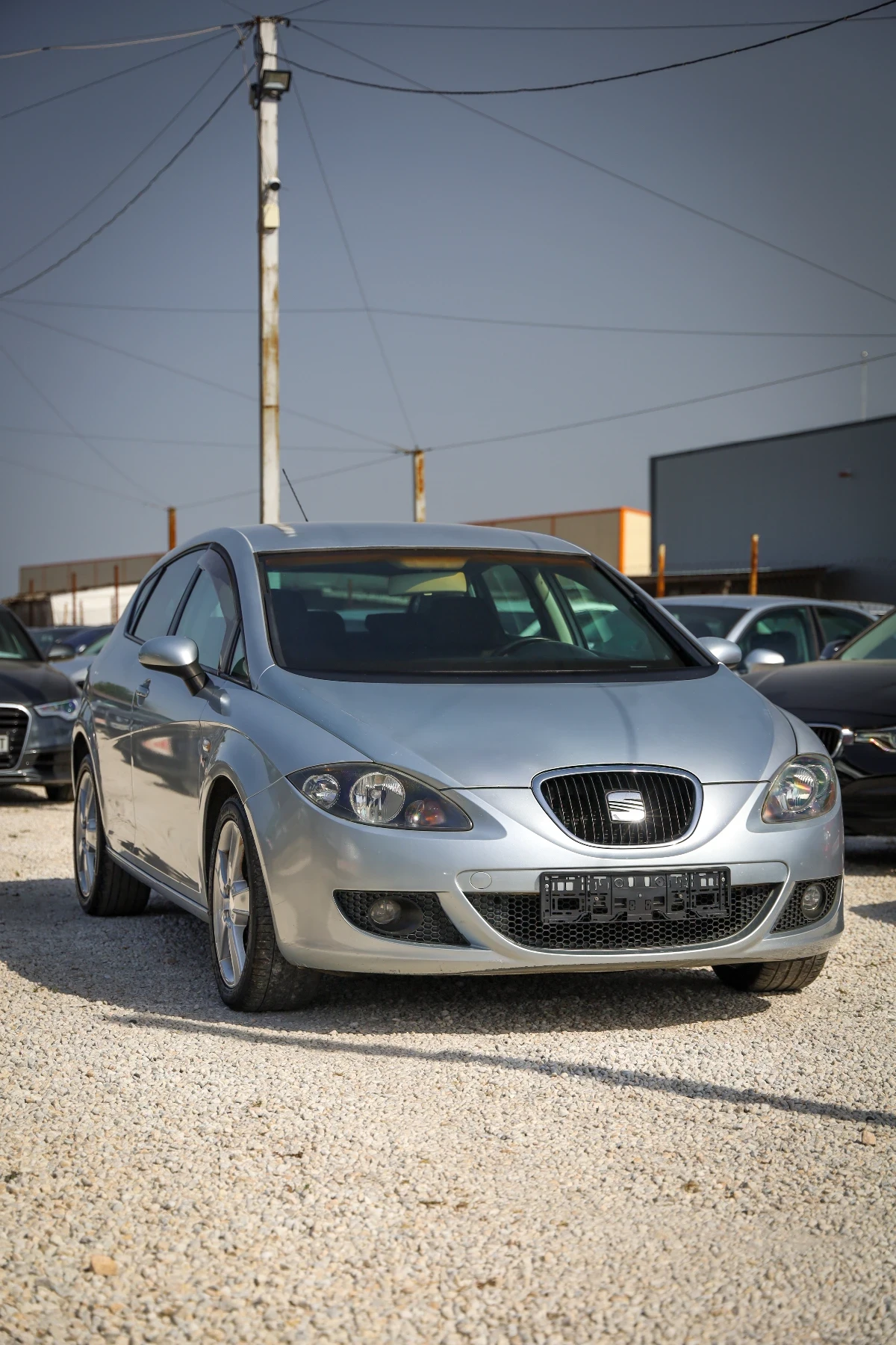 Seat Leon NAVI AVTOMAT* DSG* RECARO , снимка 3 - Автомобили и джипове - 56077317