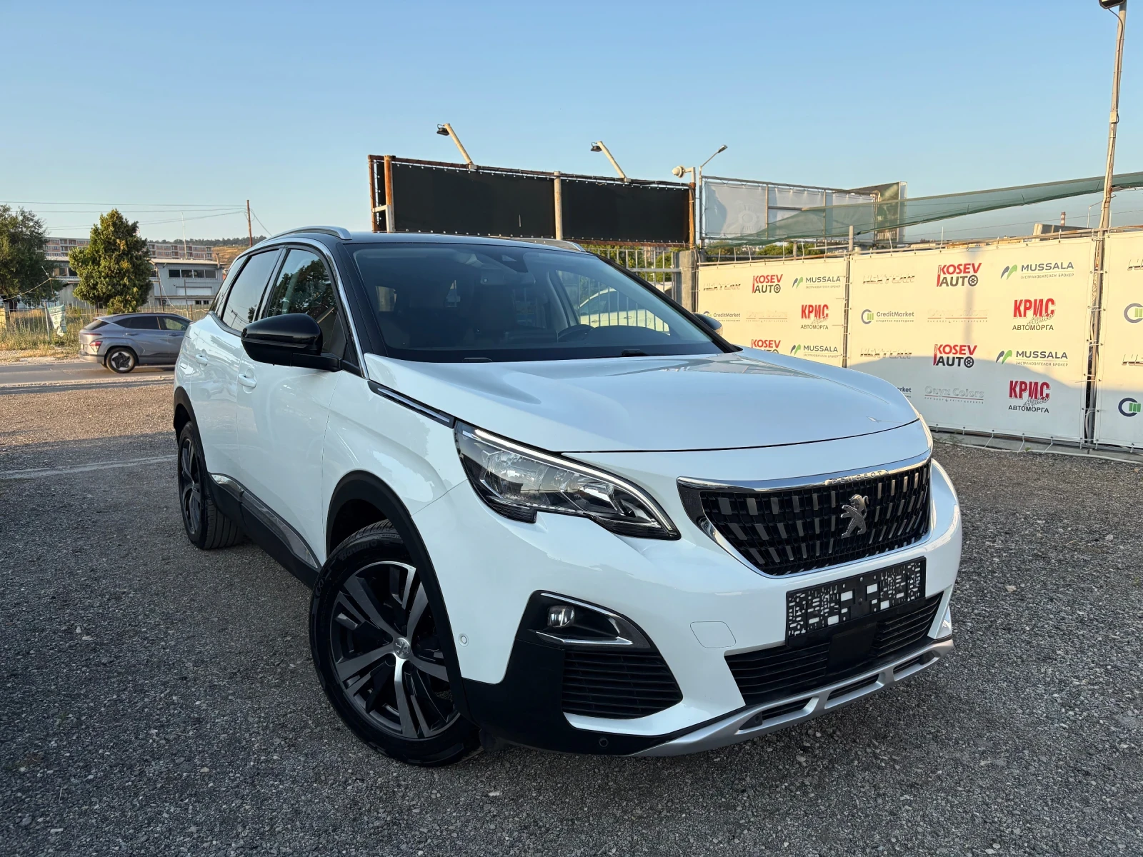 Peugeot 3008 1.6HDI 120кс АВТОМАТИК, снимка 4 - Автомобили и джипове - 56152653