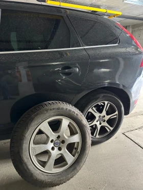 Обява за продажба на Volvo XC60 2 комплект гуми джанти ~9 450 EUR - изображение 8 | Auto.bg Обява за продажба на Volvo XC60 2 комплект гуми джанти ~9 450 EUR - изображение 8