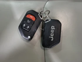 Jeep Wrangler 4XE HIGH ALTITUDE  CARFAX - 31800 € / 62195.39 лв. - 15993026 13