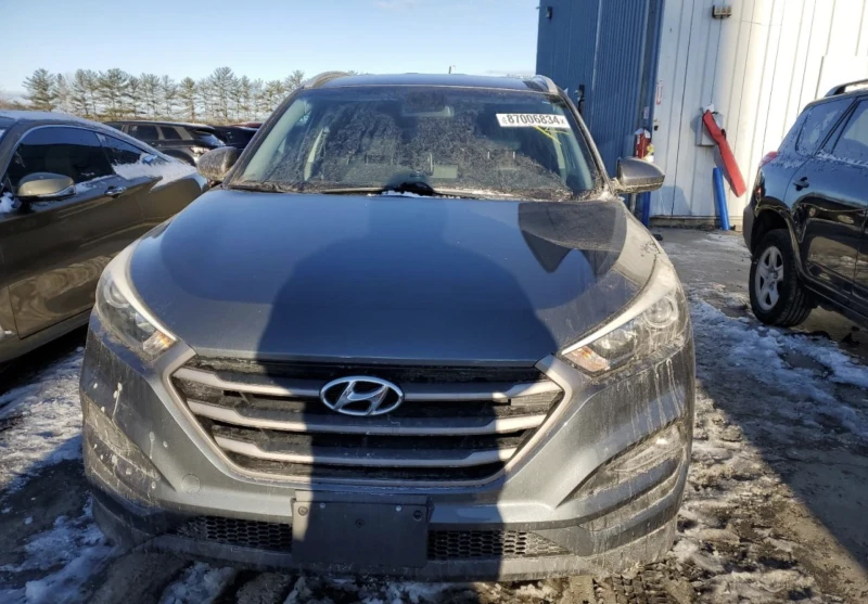 Hyundai Tucson, снимка 3 - Автомобили и джипове - 49291914