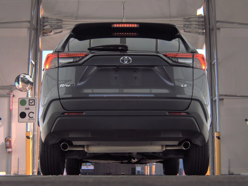 Toyota Rav4 * LE, снимка 6 - Автомобили и джипове - 52565827